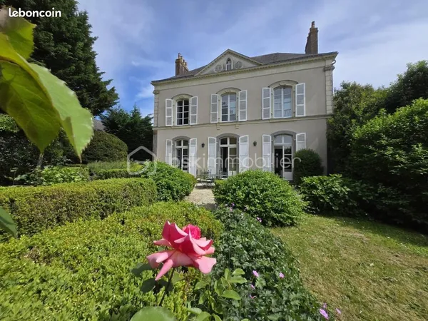 Maison 7 pièces 180 m²