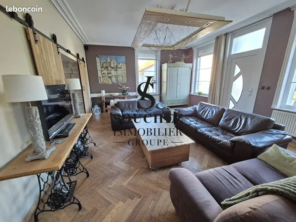Maison 7 pièces 177 m²