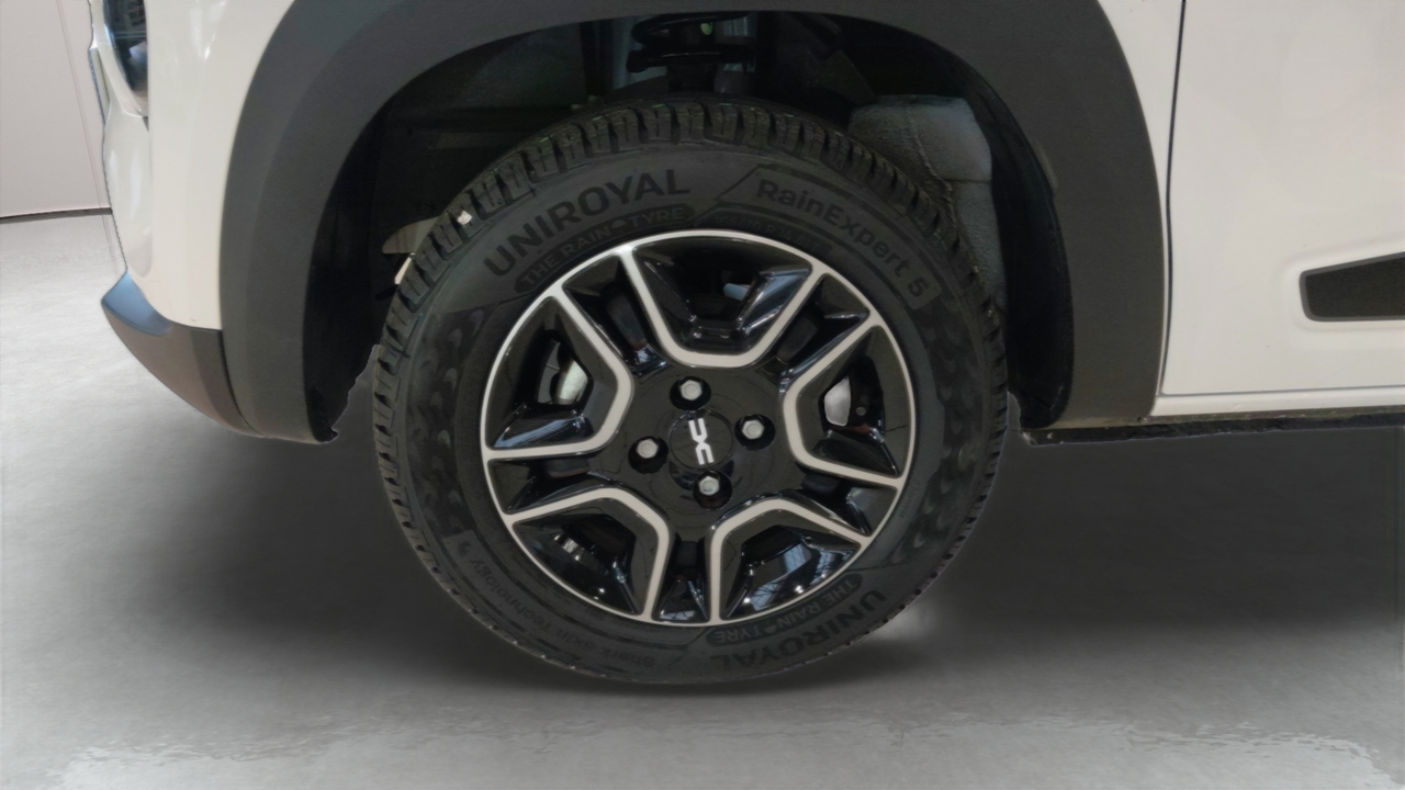 Dacia Spring — photo 14