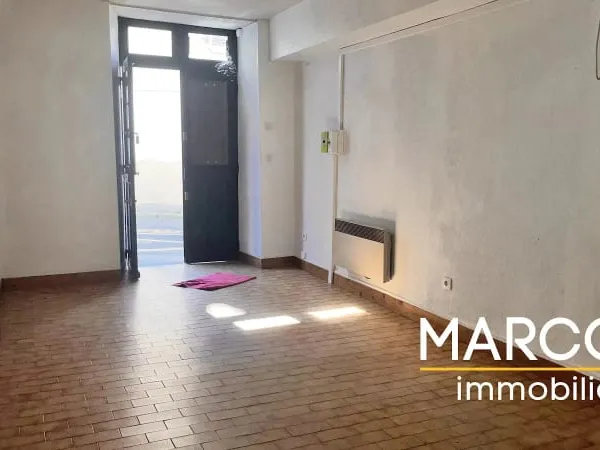 Local 1 pièce 22 m²