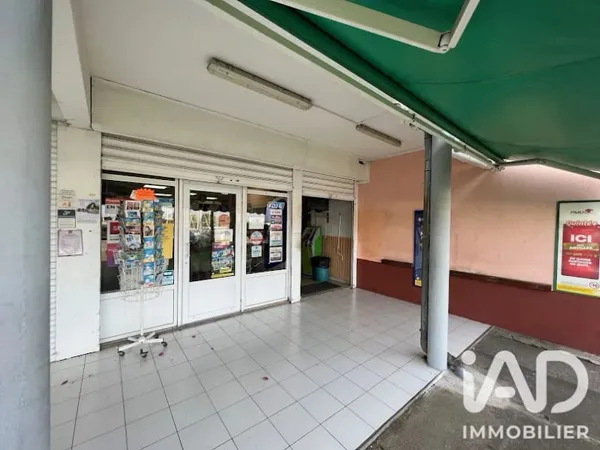Commerce 1 pièce 65 m²
