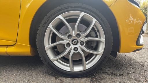 Renault Clio 1.6 Turbo 200 EDC - RS – 2017 – 50653 km – Essence – Boîte Automatique — photo 18