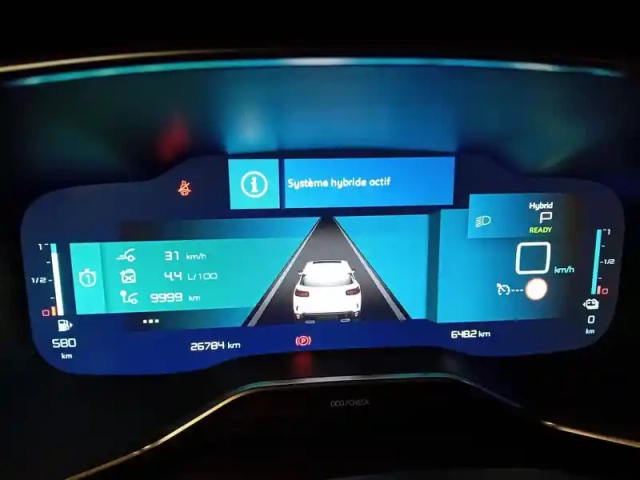 Citroën C5 Aircross hybride rechargeable 180 e-eat8 — photo 12