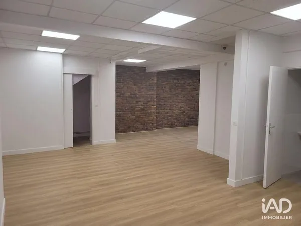 Local commercial 102 m²