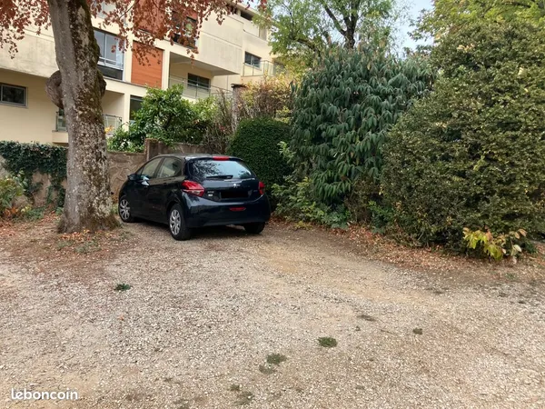 Place de parking - Gare / Montchapet / Victor Hugo
