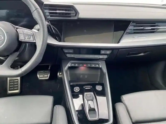 Audi A3 tfsi e hybride rechargeable 272 s tronic 6 s line — photo 20