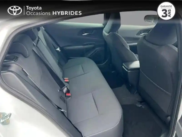 Toyota Prius hybride rechargeable 223ch design — photo 18
