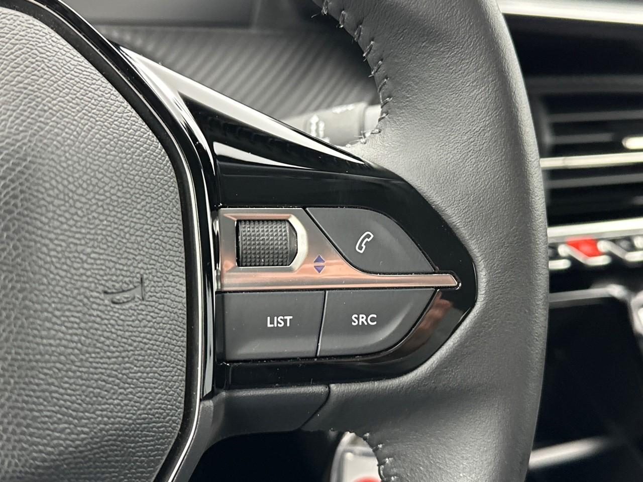 Peugeot 2008 puretech 100 s&s bvm6 style — photo 19