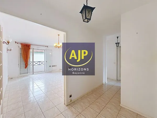 BAYONNE -T3 avec balcon et garage