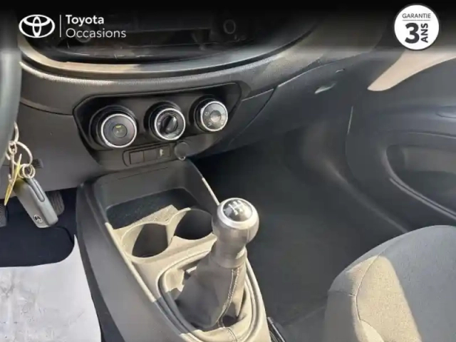 Toyota Aygo X 1.0 vvt-i 72ch dynamic my23 — photo 15