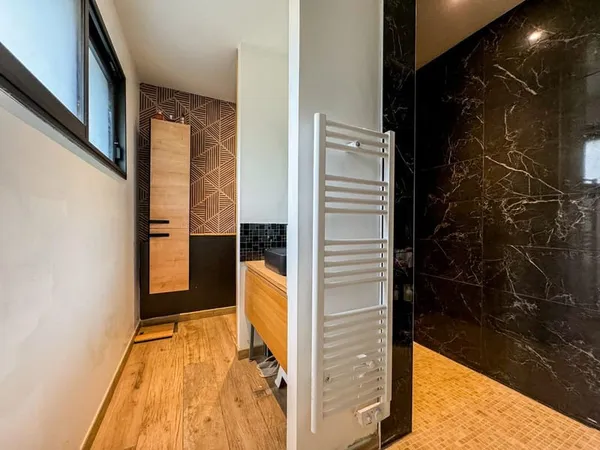 GRABELS - VILLA PLAIN PIED T5 DE 182 M2 SUR 2861 M2 DE PARCE