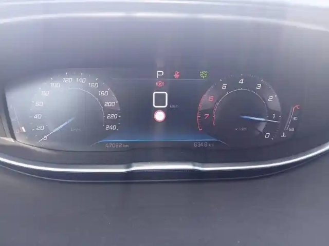 Peugeot 3008 puretech 130ch s&amp;s eat8 — photo 10