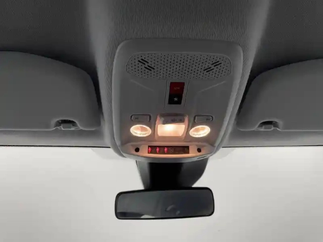 Peugeot 208 electrique 50 kwh 136ch — photo 5