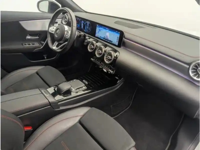 Mercedes Cla 180 d amg line sse sb/1 — photo 11