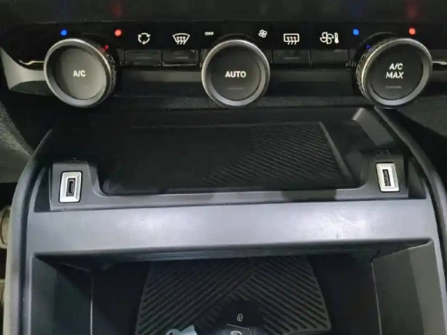Citroën C4 bluehdi 130 s&amp;s eat8 — photo 25