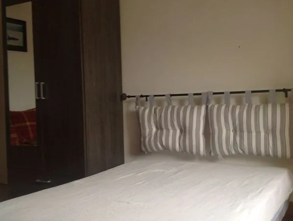 Chambre meublée