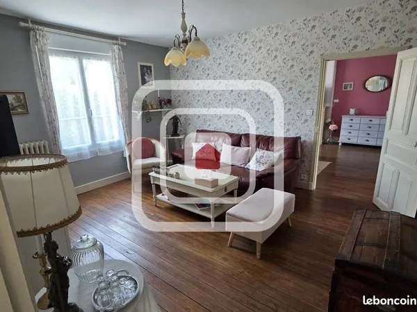 Maison 7 pièces 195 m²
