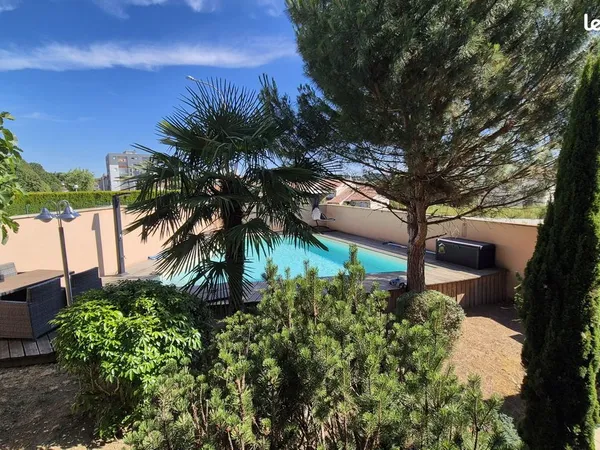 Maison 6 pièces 180 m²