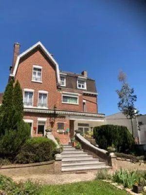 Maison 11 pièces 282 m²