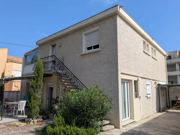 Immeuble de rapport 6 pièces 185 m²