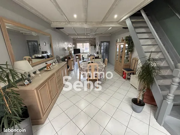 Maison 8 pièces 123 m²