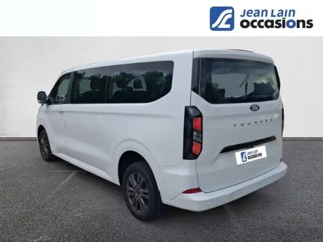 Ford Tourneo custom 320 l2h1 2.0 ecoblue 150 ch — photo 7