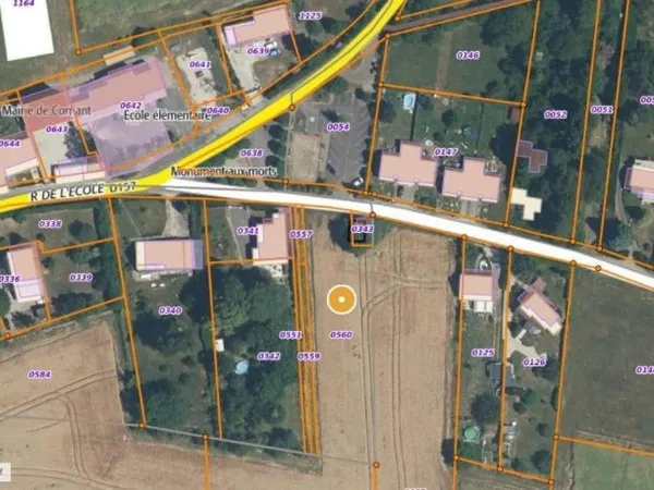 Terrain 700 m²