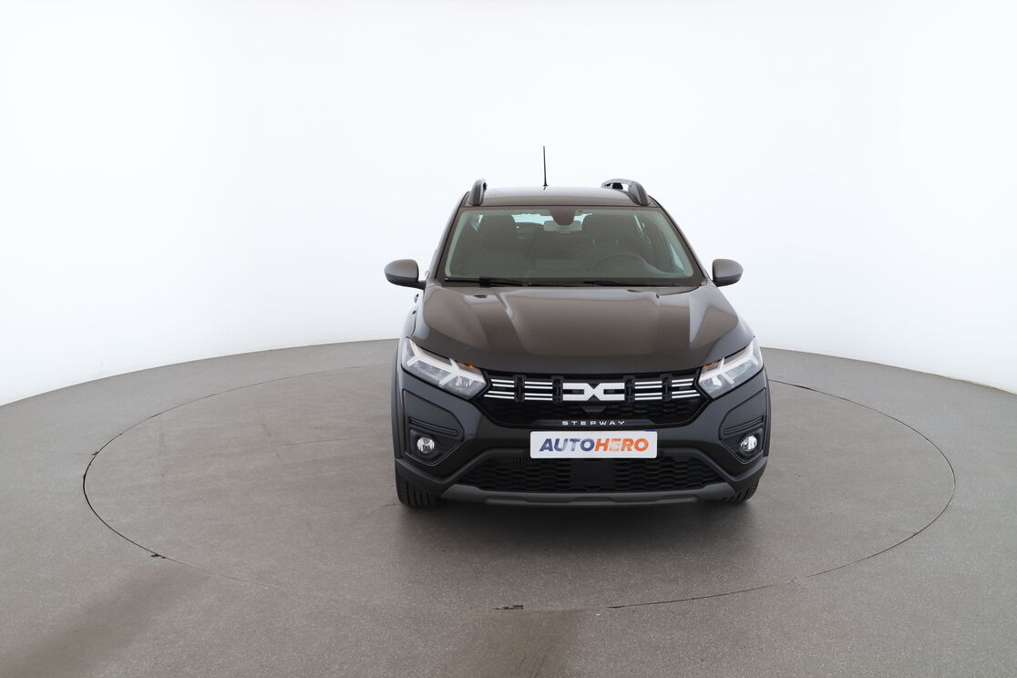 Dacia Sandero Stepway 1.0 TCe Expression — photo 8