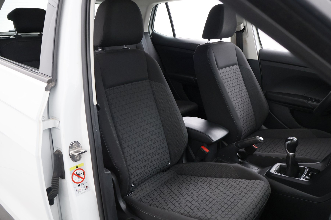 Volkswagen T-Cross — photo 14