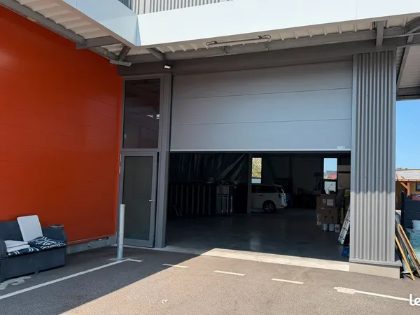Entrepôt - Atelier de 250 m² à louer