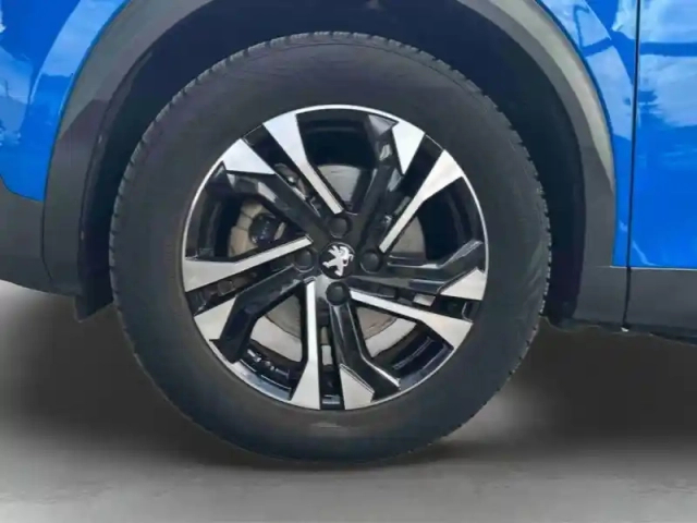 Peugeot 2008 e- 136ch roadtrip — photo 11