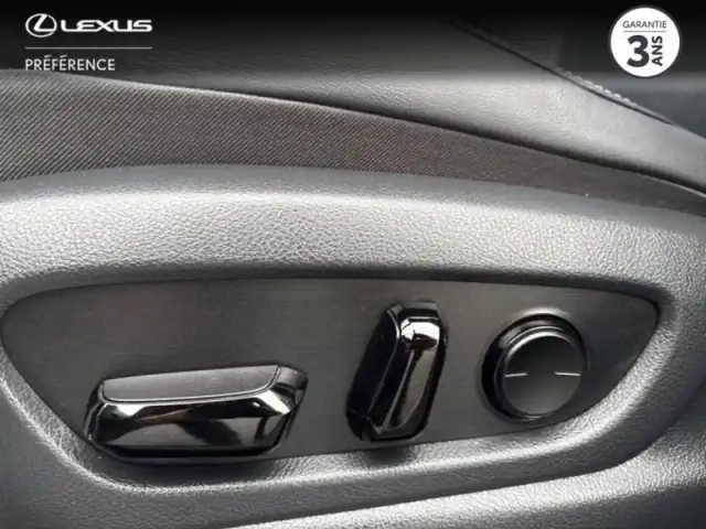 Lexus Ux 300e executive — photo 8