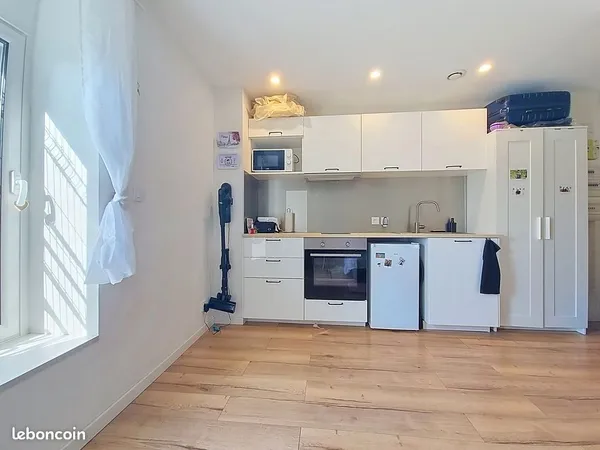 Studio 1 pièce 19 m²