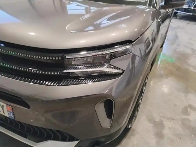 Citroën C5 Aircross hybride rechargeable 225 e-eat8 shine — photo 14