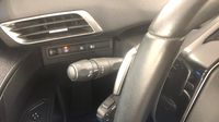 Peugeot 3008 HYBRID4 300ch Allure Pack e-EAT8 — photo 23