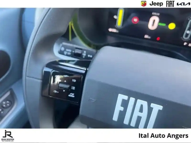 Fiat Panda grande  electrique 113ch  icône (prime cee déduite) — photo 12