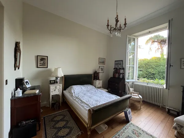 Loue grande chambre meublée chez l'habitant 16m2