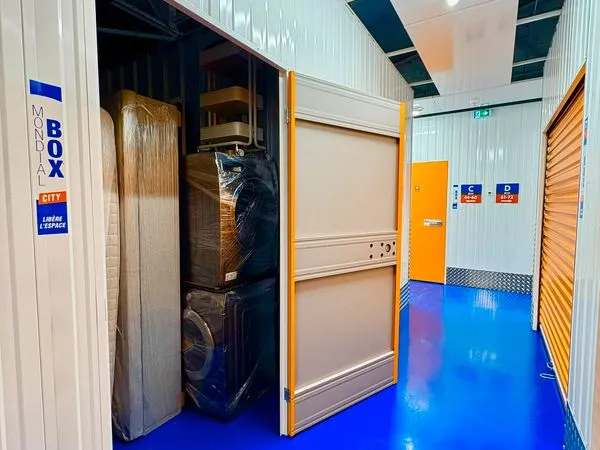 Box de stockage / Garage sécurisé / Garde meuble