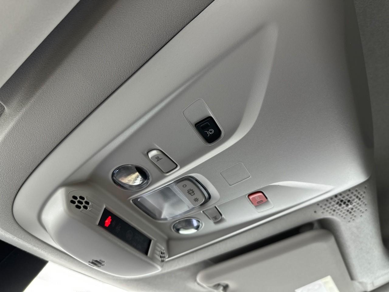 Citroën Berlingo van m diesel 100 ch manuelle — photo 31
