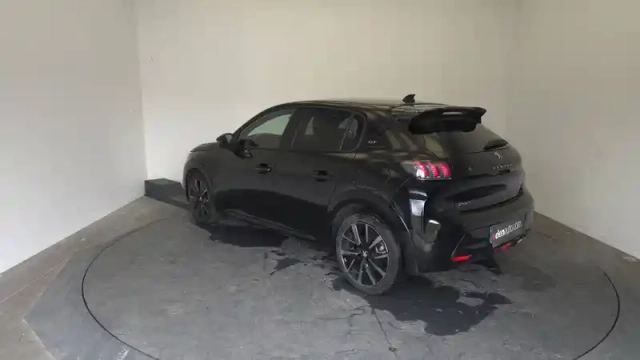 Peugeot 208 puretech 130 s&amp;s eat8 — photo 82