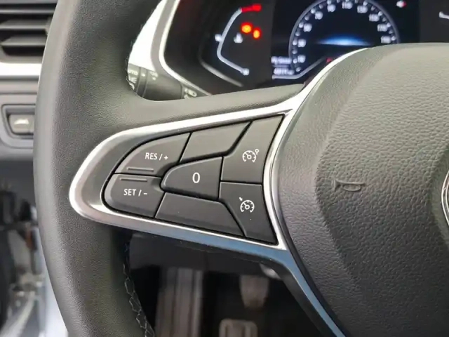 Renault Captur tce 140 - 21 — photo 32