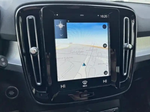 Volvo Xc40 t2 129ch business geartronic 8 — photo 15