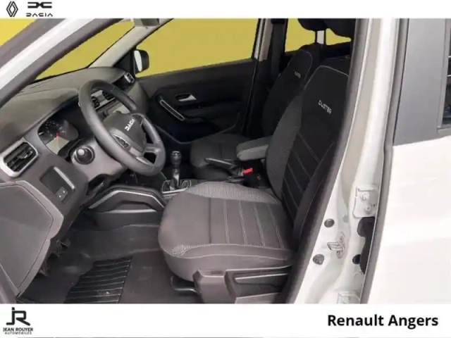 Dacia Duster 1.0 eco-g 100ch  journey + 4x2 — photo 13