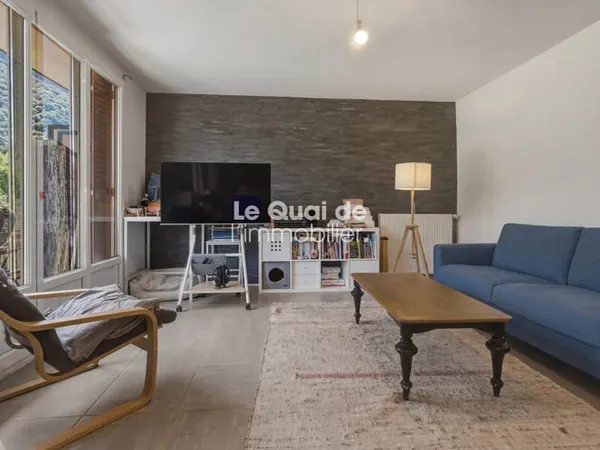A VENDRE: APPARTEMENT T4 LES 3 PONTS