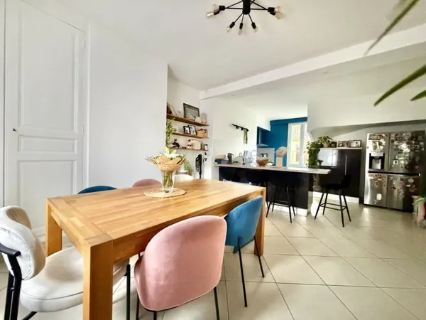 Maison 7 pièces 197 m²