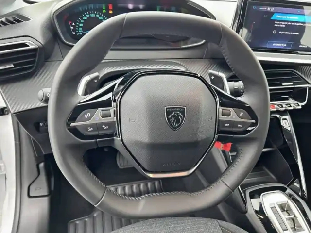 Peugeot 208 hybrid 110 ch e-dcs6 — photo 9