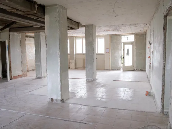 MUR A VENDRE  140 m²