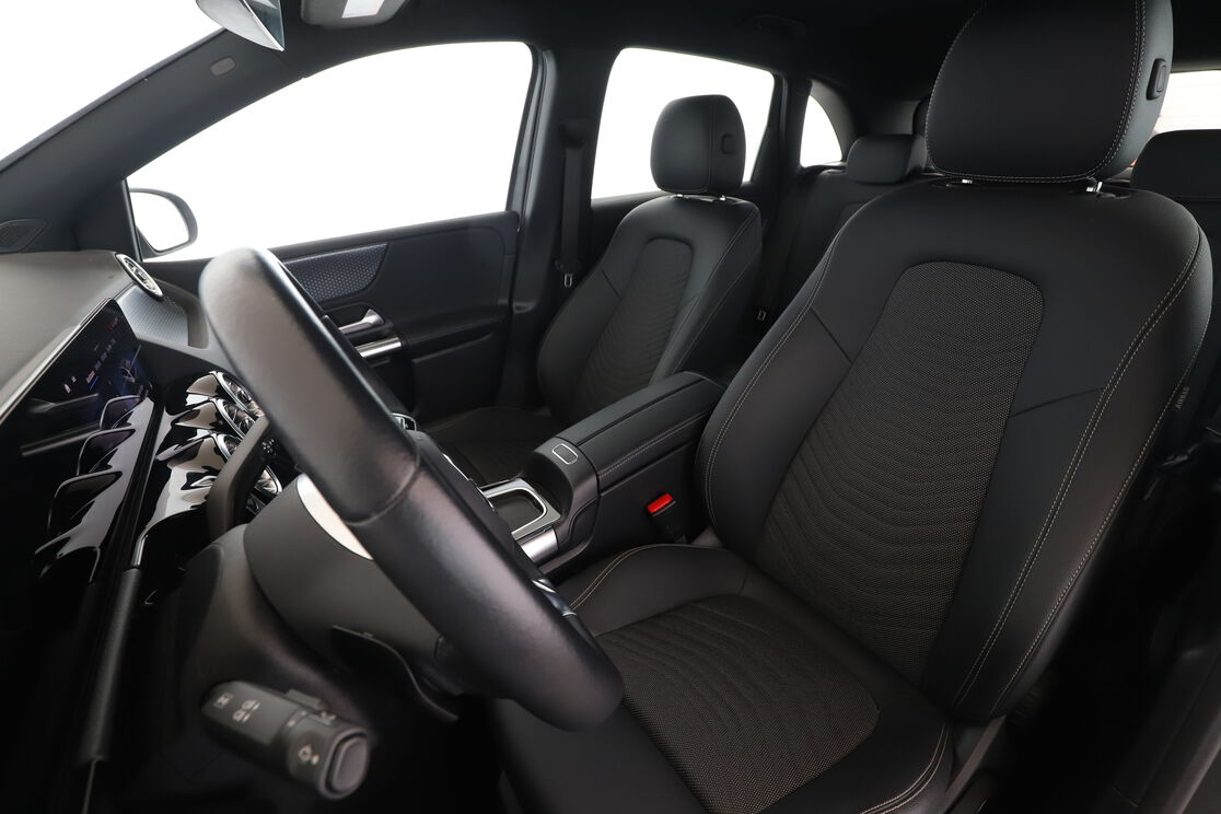 Mercedes-Benz Classe B 180 Progressive Line Edition 7G-DCT — photo 9