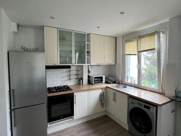RUEIL-MALMAISON - F3 MEUBLÉ 55 m² - ENTIÈREMENT RÉNOVÉ - DISPONIBLE IMMÉDIATEMENT