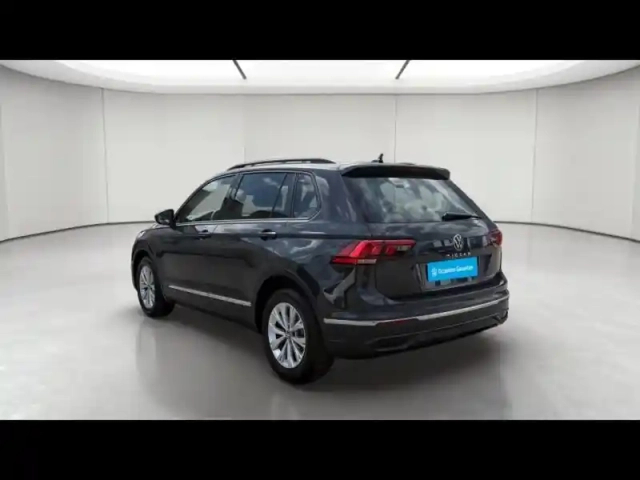 Volkswagen Tiguan 2.0 tdi 150ch life business dsg7 — photo 3